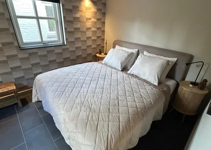 Πανσιόν Alida Schijndel